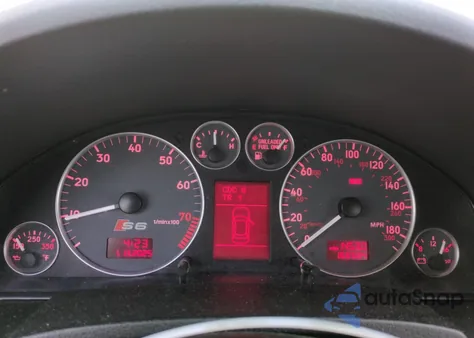 2002 Audi S6 Avant Quattro z USA, uszkodzony, nr VIN WAUXU64B52N034259